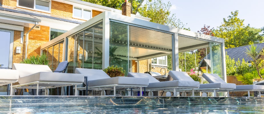 B200XL Coupled Pergola Installation next to a Pool