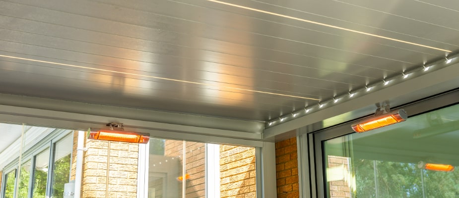 B200XL in Broadstone with Closed Louvred Roof