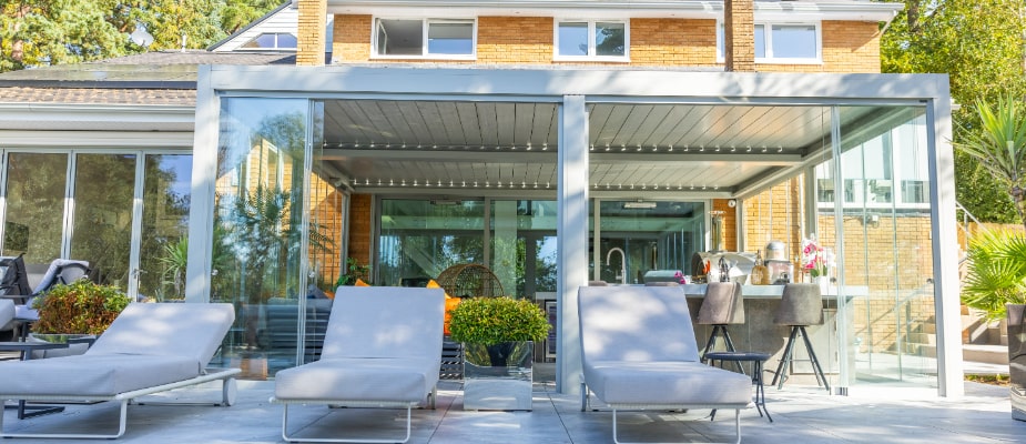 B200XL Coupled Pergola in Broadstone Front View