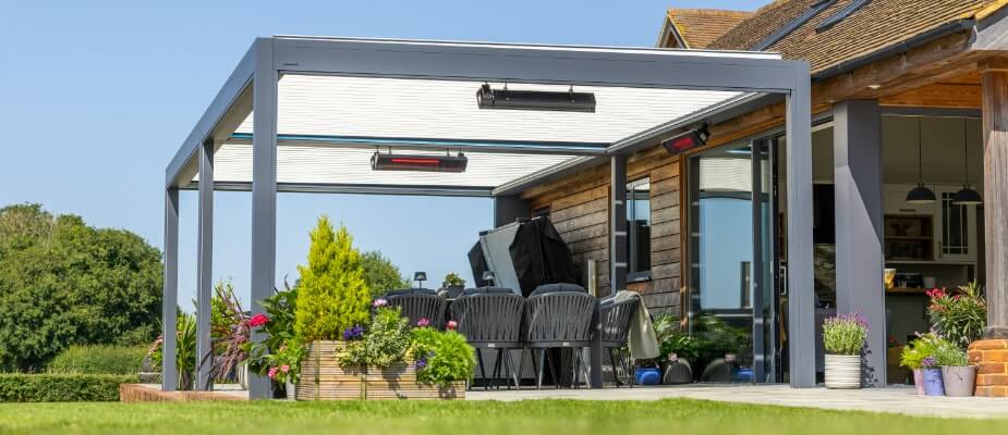 B200XL pergola in Basingstoke