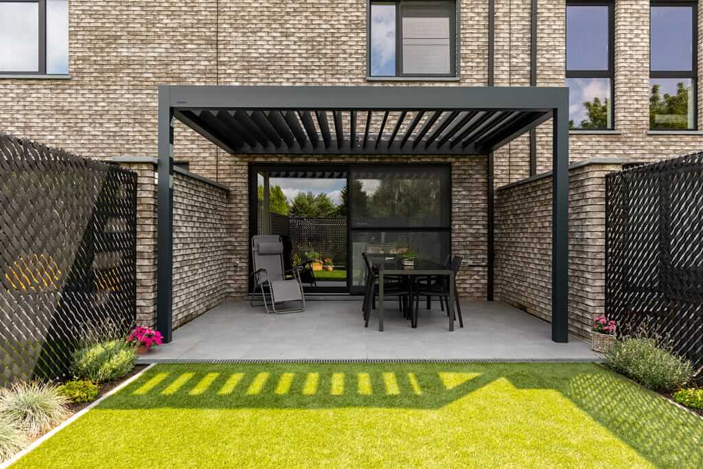B160XL Pergola on House