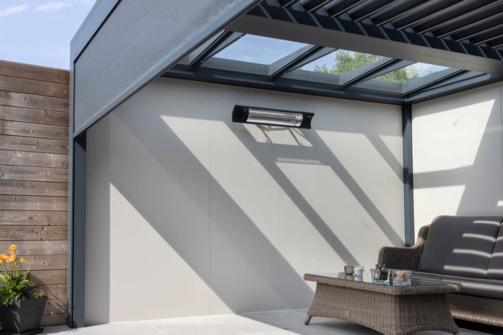 B720 Glass Pergola and Heater