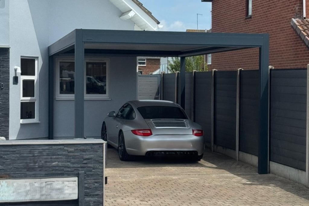 B910 Home Carport