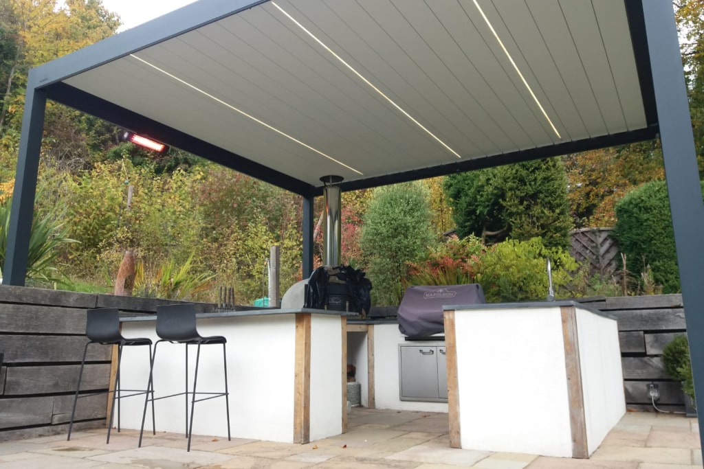 Outdoor Kitchen Pergola