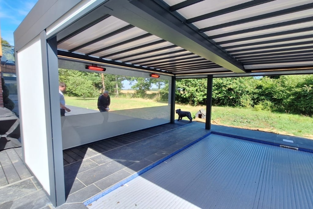 Swimming Pool Gazebo With Screens