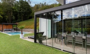B200 Pergola with Sliding Glass