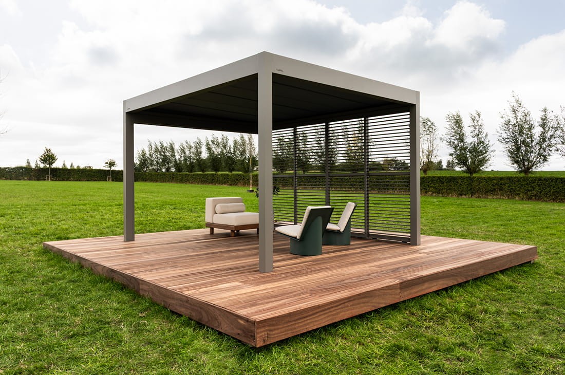 B310 Pergola in Garden