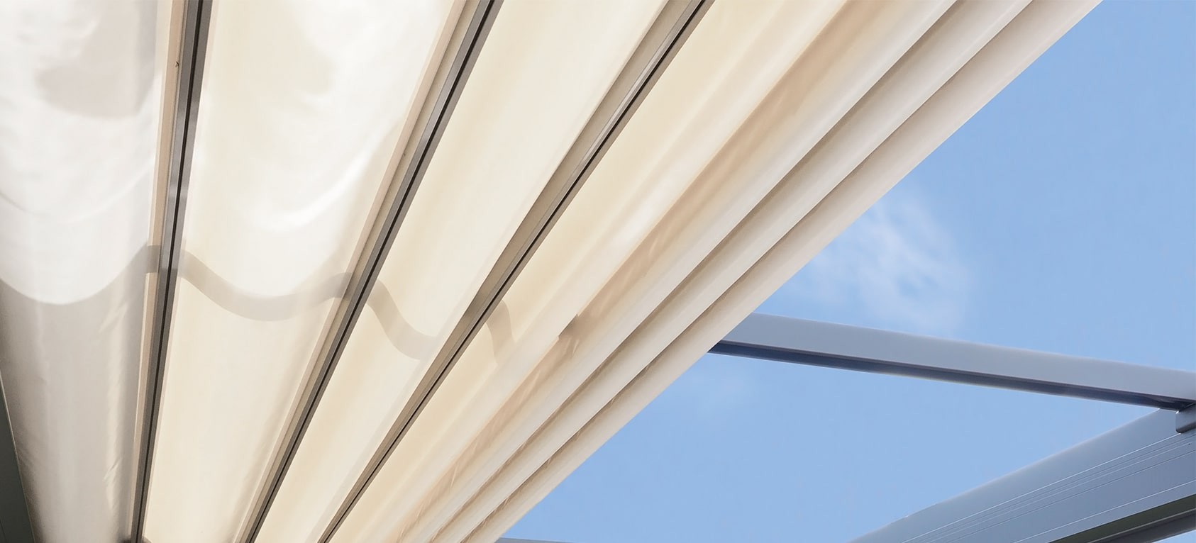 Pergola with Retractable Roof