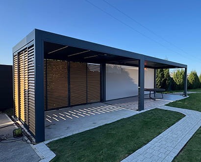 Brustor B200XL Pergola In Nottingham