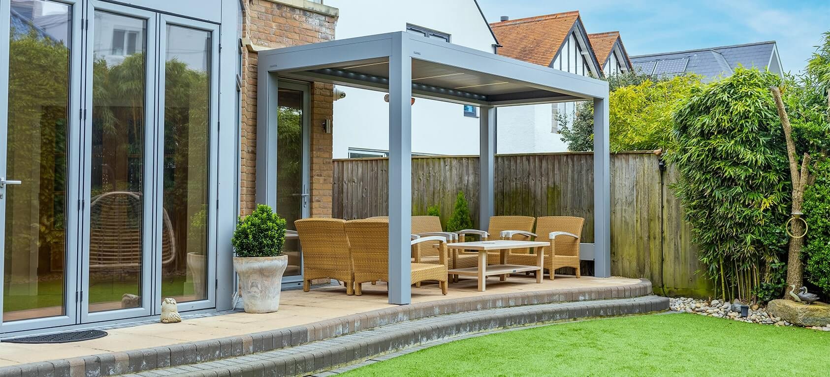b200xl pergola installation Canford Cliffs