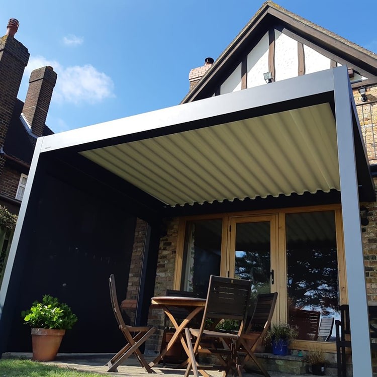 B600 Patio Cover Installation in Bromley New Terrace Cover